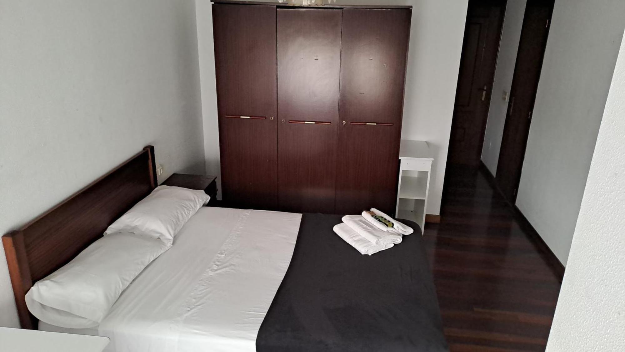 Residencia Compostela Bed & Breakfast ซานติอาโก เด กอมโปสเตลา ห้อง รูปภาพ